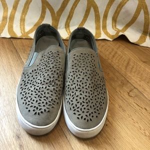 Comfortable shoes VIONIC 6